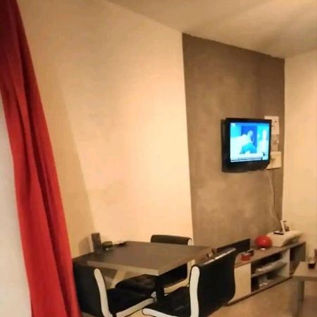 Ferienwohnung Charmant Studio Tarascon-sur-Ariège Exterior foto