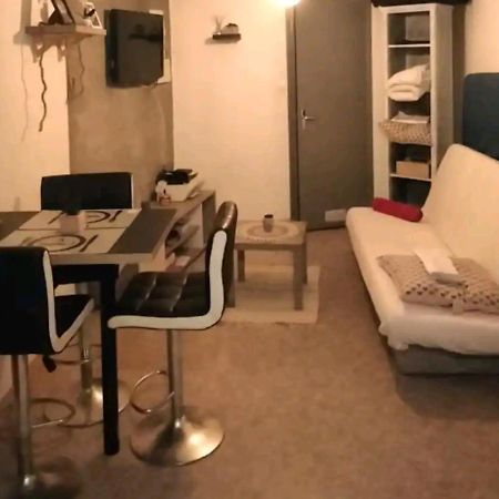 Ferienwohnung Charmant Studio Tarascon-sur-Ariège Exterior foto